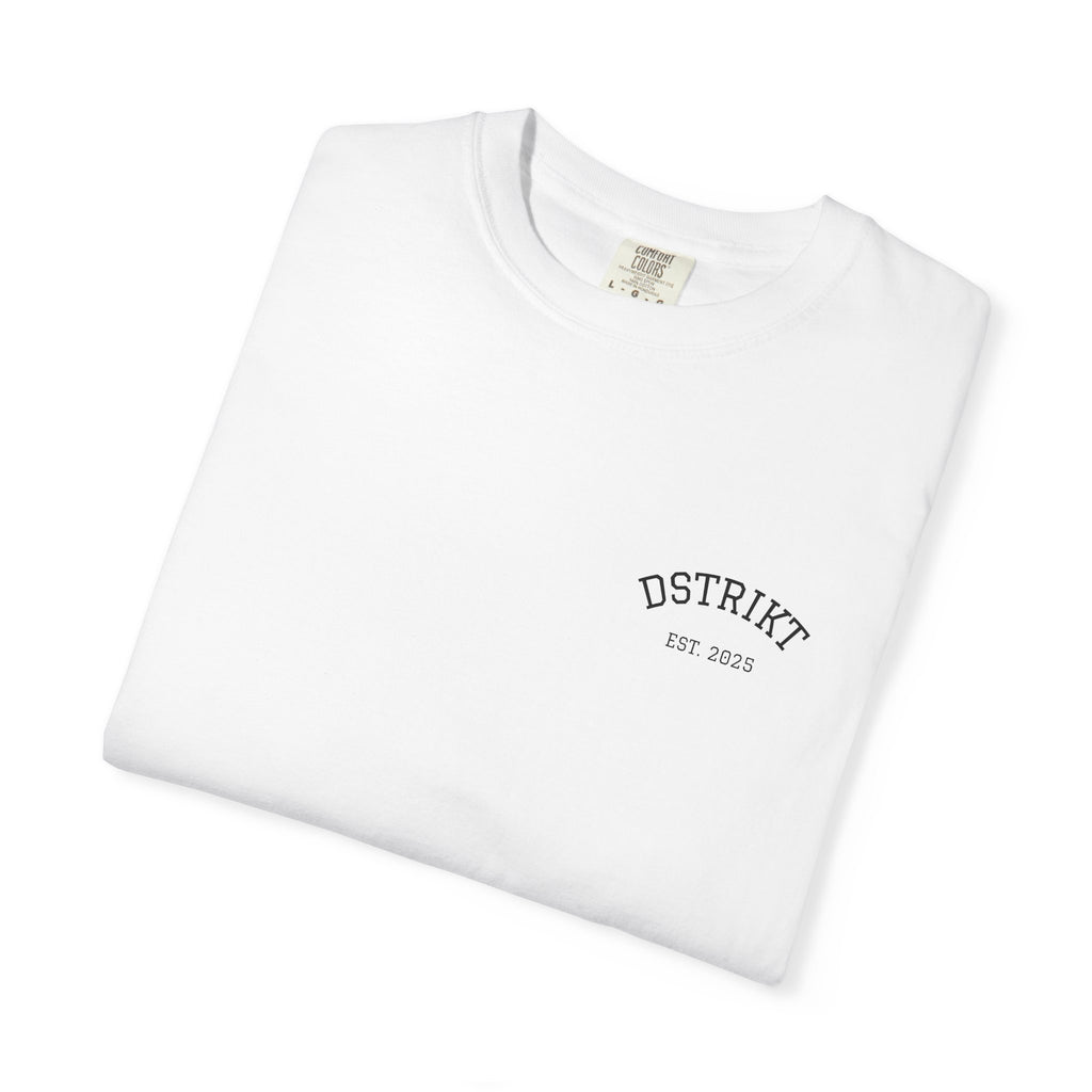 Camiseta Dstrikt Blanca— 'dstrikt' Graphic Back with KST 2023 Chest Print
