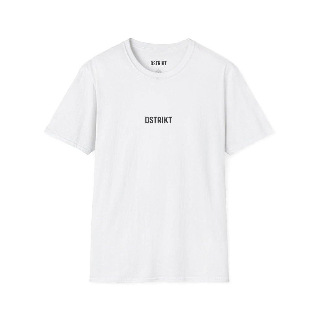 Camiseta Dstrikt More Love— 'More Love' Red Heart Graphic by DSTRIKT